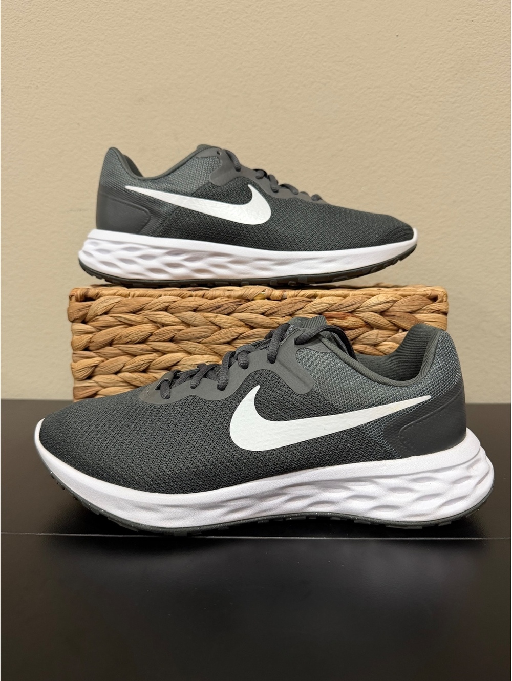 Size 9 - Nike Revolution 6 Extra Wide “Iron Grey”